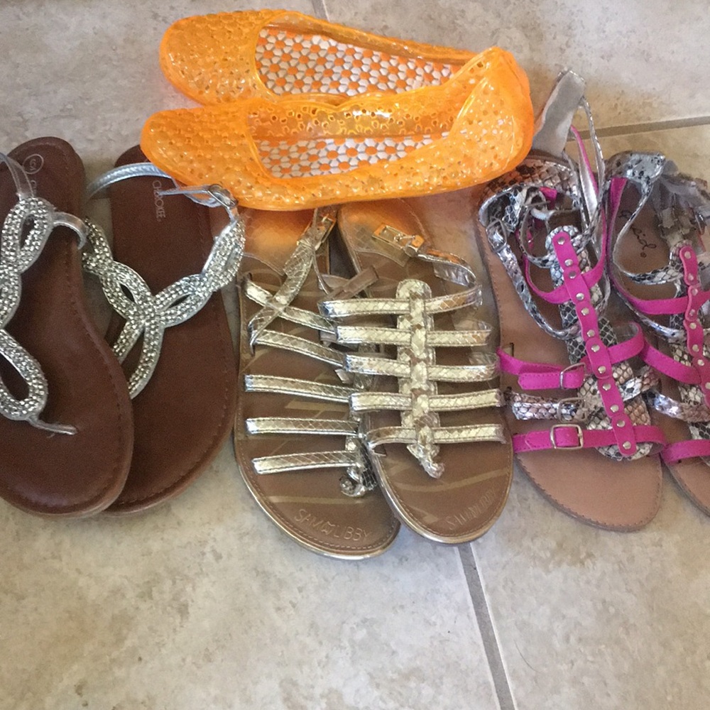 SUMMER READY!! Bundle of size 6-7 sandals!